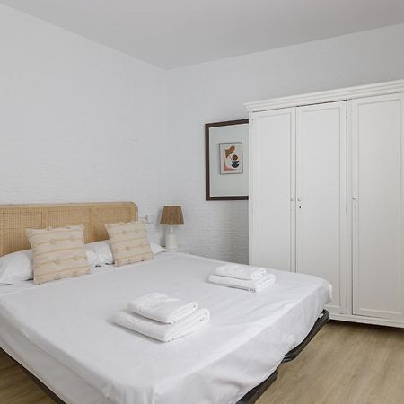 Caterina Pedregalejo Apartment Malaga Bagian luar foto