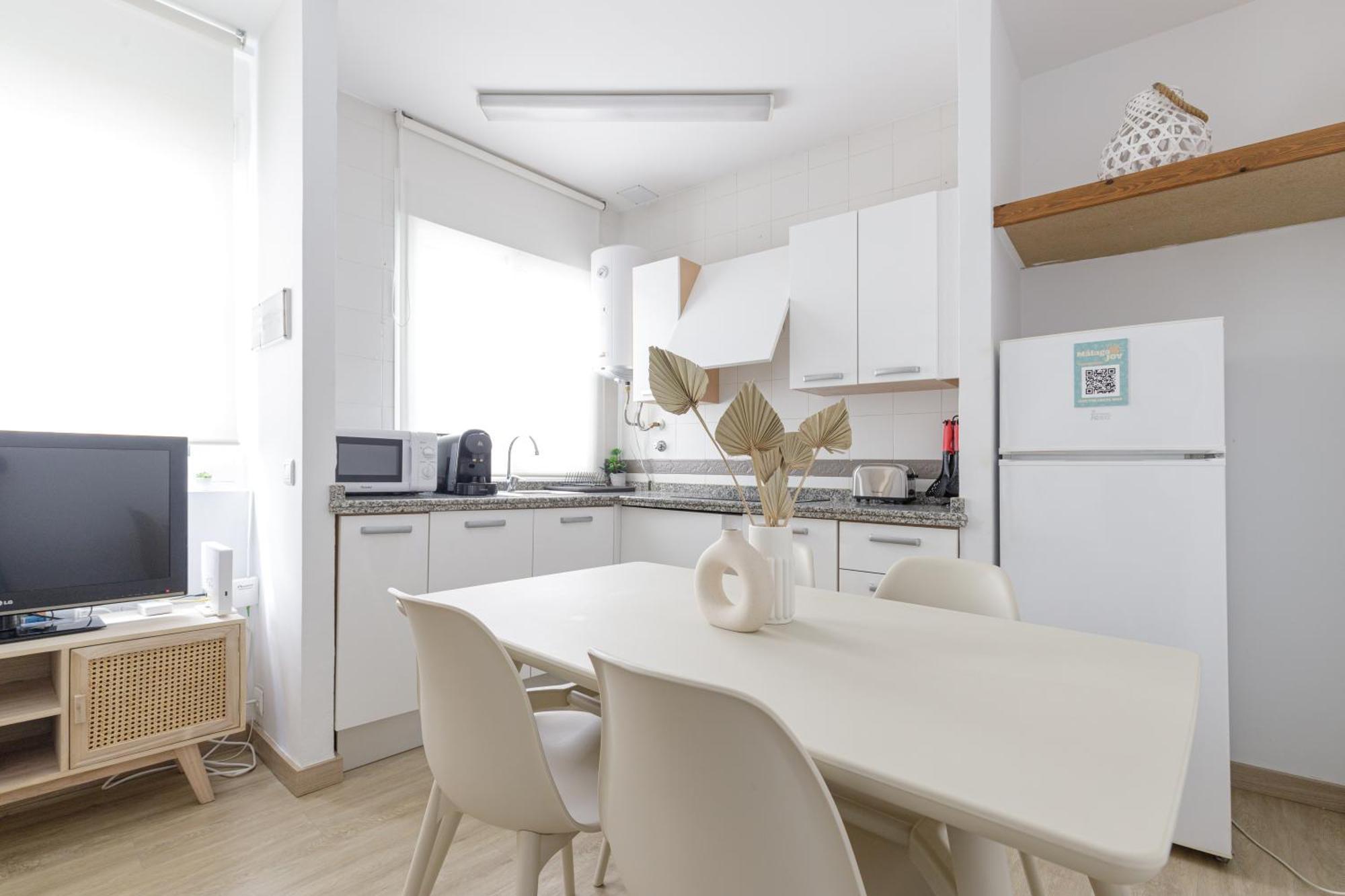 Caterina Pedregalejo Apartment Malaga Bagian luar foto