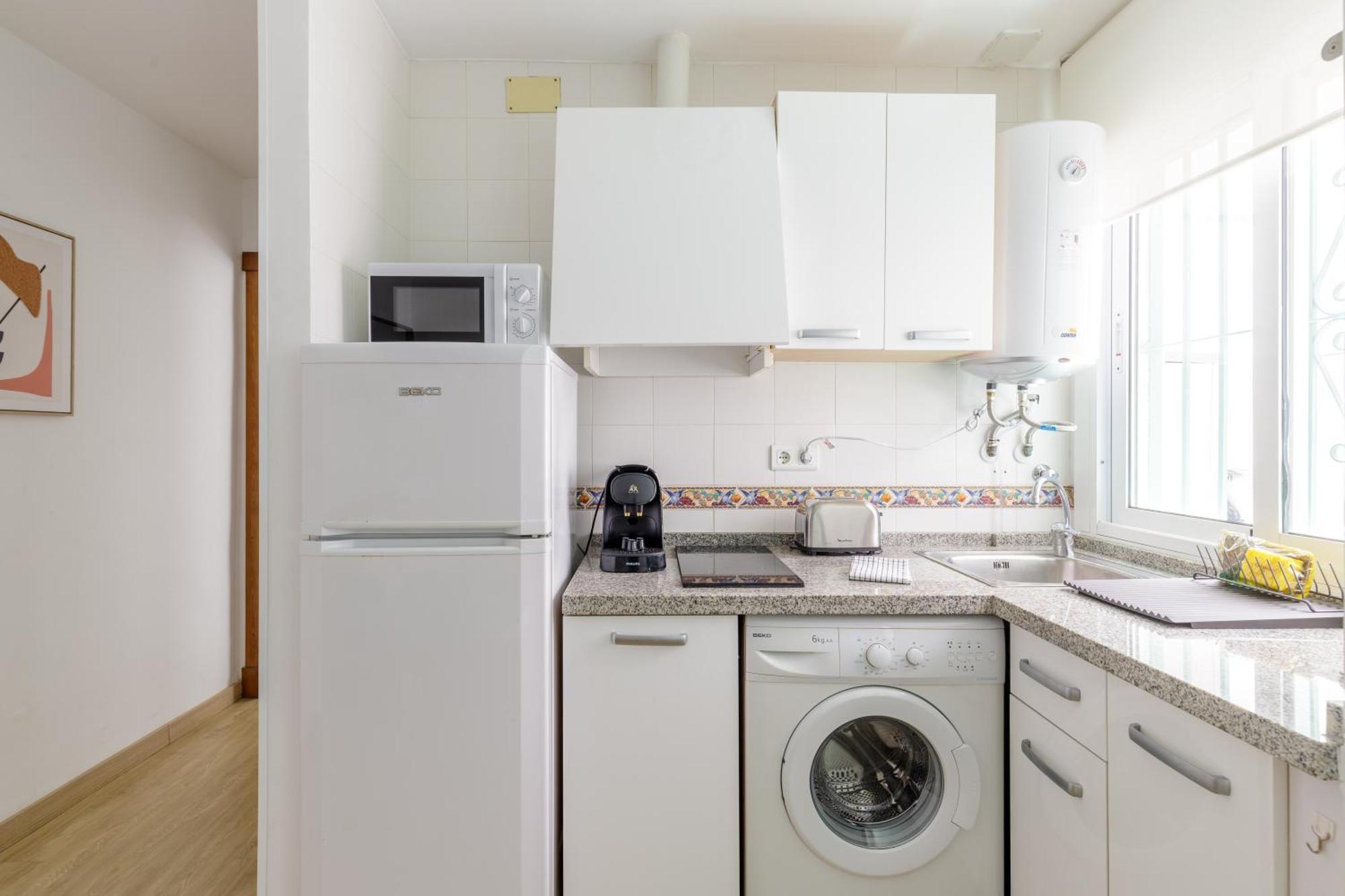 Caterina Pedregalejo Apartment Malaga Bagian luar foto